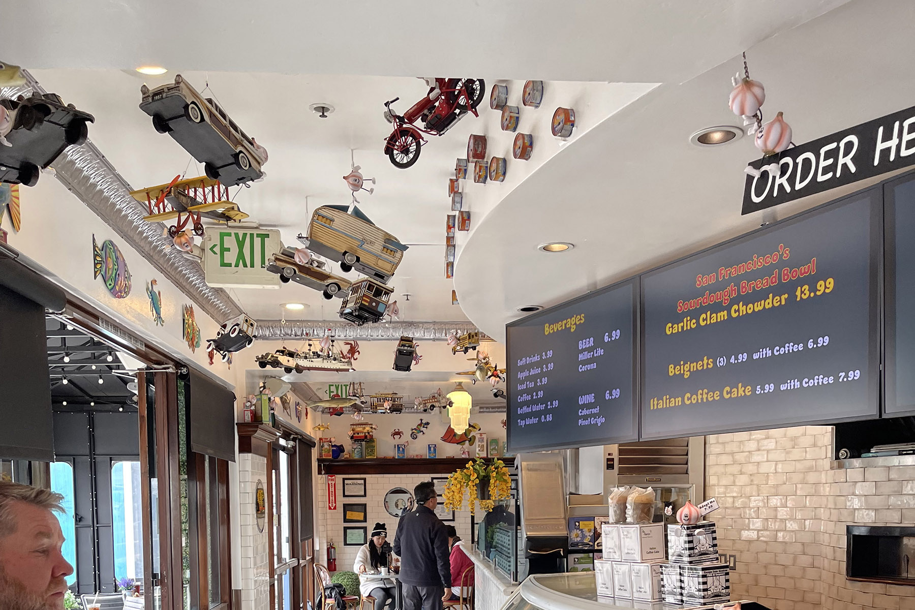 Frankie's Crab Stand Interior